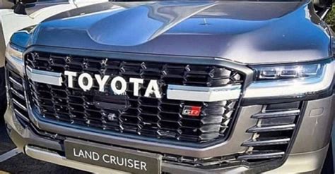 2022 Toyota Land Cruiser Gr Sport Shows Off Its Grille In New Spy Shots