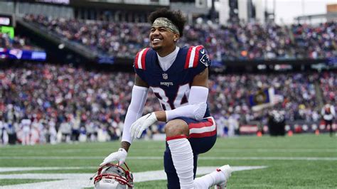 Kendrick Bourne Reacts To Patriots Trading Back In Draft