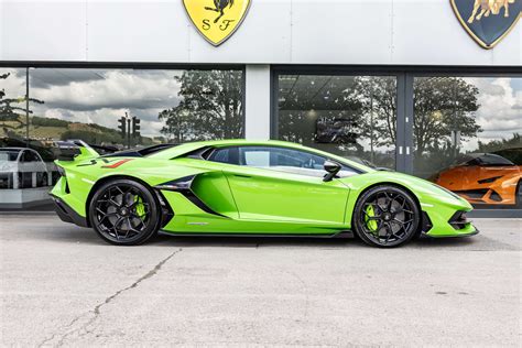 Lamborghini Aventador Svj Green Oasis Limo