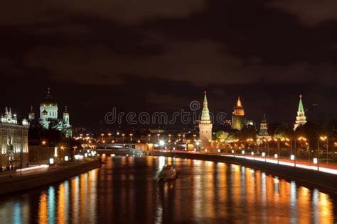 Moscow Kremlin And Moskva River In Night Stock Image Image Of Russia