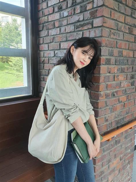 Heres Why Han So Hee Is Our Newest Fashion Obsession Metrostyle
