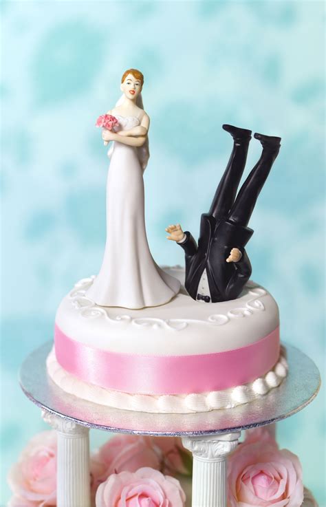 Fun Divorce Party Ideas To Celebrate The Newly Single