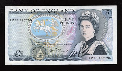 Bank Of England Banknotes 5 Pounds Note 1980 Duke Of Wellington And Queen
