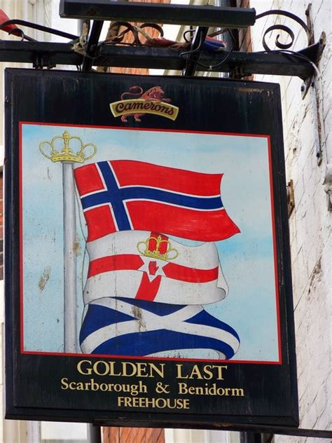 Sign For The Golden Last Scarborough © Maigheach Gheal Cc By Sa20