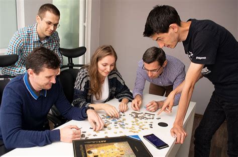 How Do Board Games Implement Teamwork