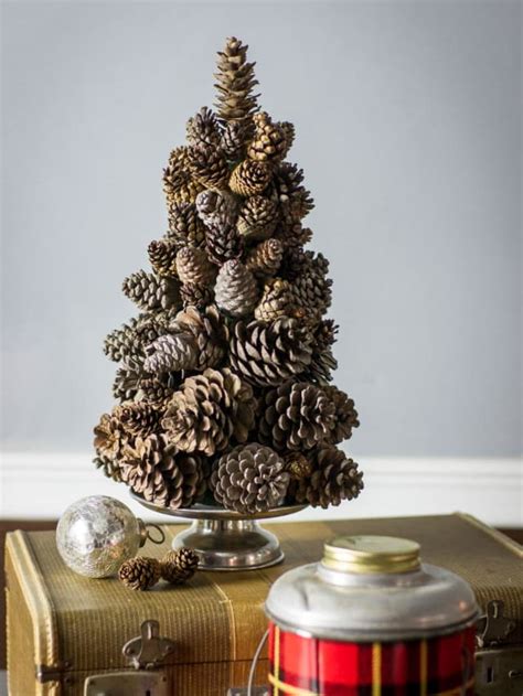 Classic Pinecone Holiday Diy Decorating Ideas Apartment Therapy