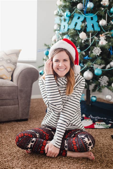 Christmas Leggings Outfit Styling For A Day In Or A Night Out • Everyday Ellis