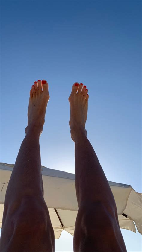 Andrea Bursteins Feet