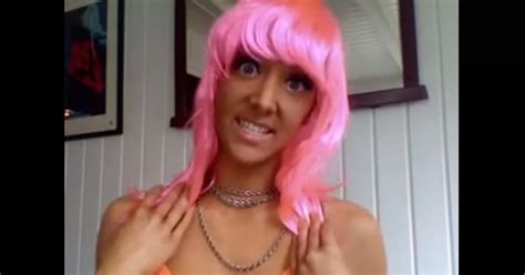 Youtuber Jenna Marbles Quits After Sparking Outrage With Nicki Minaj Blackface Impression
