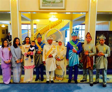 Explore tweets of tengku sayed hasrian al_hinduan @sh_tengku on twitter. 12 Fakta Yang di-Pertuan Agong Ke-16