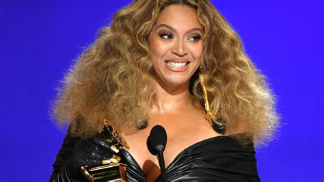 Beyoncé Just Broke The Internet By Surprise Dropping Her New Song Break My Soul 3 Hours Early