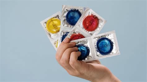 Condones Para Hombre Tipos Que Existen Y C Mo Funciona Cada Uno Gq