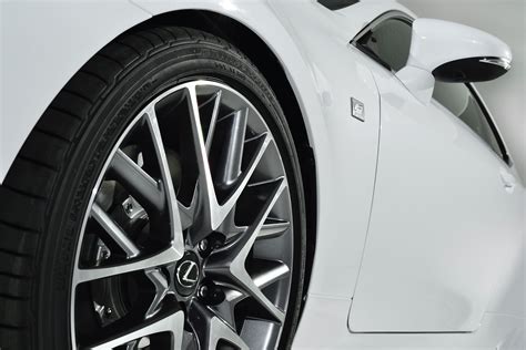 Lexus has added 5 more horsepower for rc350 models; Genève 2014 : Lexus RC 350 F SPORT | Planète-GT.com