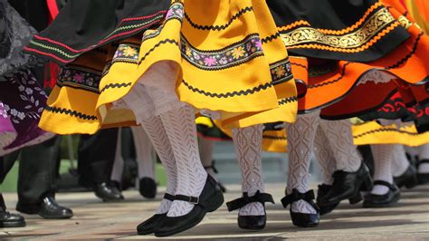 Bailes Típicos De España Descubre Sus Danzas Regionales
