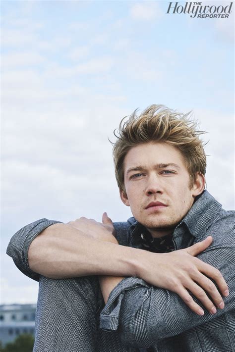 The cardigan singer said that boyfriend joe alwyn absolutely sympathizes with the fact that she. Picture of Joe Alwyn