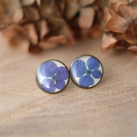 Tiny dried flowers for jewelry. Stud real flower earrings blue hydrangea dried flower blue ...