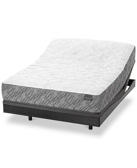 Their mattresses are made with high quality materials, including pocket coils, memory foams, and latex. Aireloom Hybrid 13.5" Plush Mattress- Queen & Reviews ...