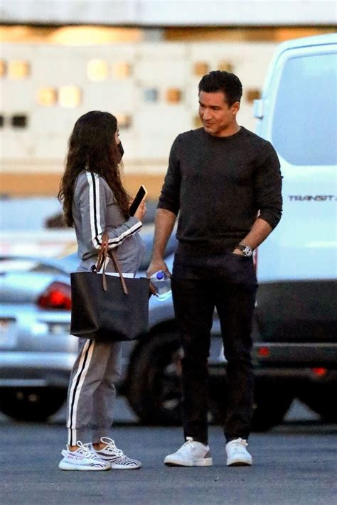 Eva jacqueline longoria was born on march 15, 1975 in corpus christi, texas to ella eva longoria (née mireles) & enrique longoria jr. Eva Longoria - Out in West Hollywood 01/12/2021 • CelebMafia
