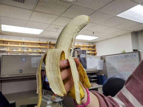 Editorial Someone Is Finally Telling You The Best Time To Eat A Banana The Pitt News