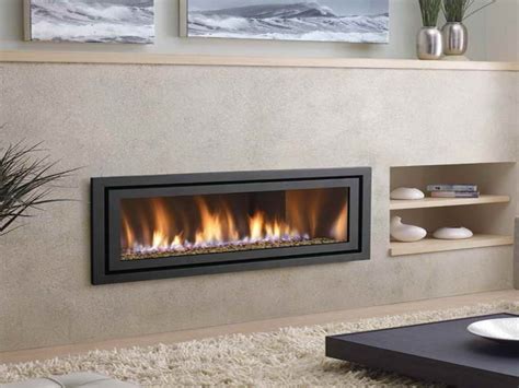 Modern Ventless Gas Fireplace With White Soft Carpet 800×600 Pixels