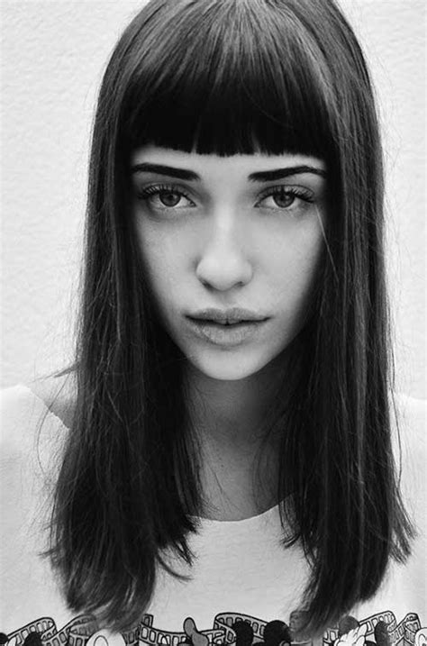 30 Super Chic Medium Hairstyles With Bangs Part 9