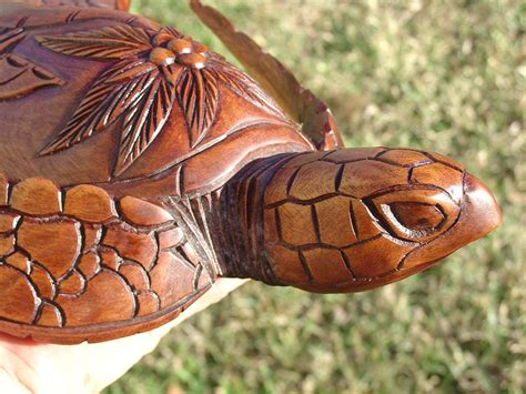 Hand Carved Wooden Sea Turtle Sculpture Art Reptile Wood Mahogany