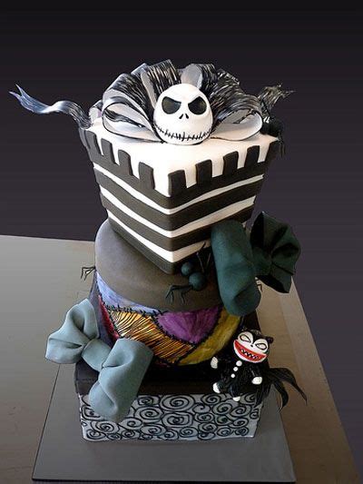 Off to hunt down some jack and sally figurines! The Nightmare Before Christmas Jack Skellington & Scary ...