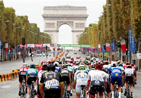 PHOTOS Breathtaking Scenes From The Tour De France Rediff Sports