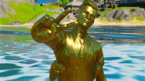 Fortnite fue la puerta de acceso de dos presuntos pedófilos para llegar a niños de ocho y nueve años. FORTNITE VITÓRIA ÉPICA COM A SKIN DO MIDAS COMPLETA DE OURO COM GABRIELCRAFTGAMES - YouTube