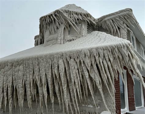 ‘dangerous Situation In Buffalo As Storm Kills Dozens Across Us