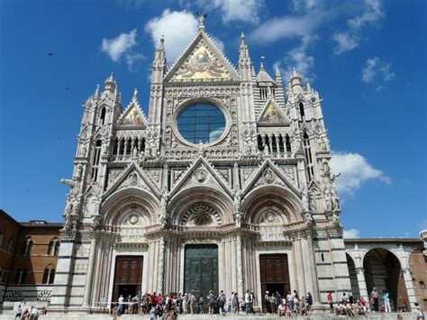 Facade Of The Cathedral Of Siena Stock Photo Image Of Assunta