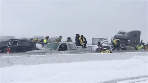 Wisconsin Weather 131 Vehicle Pileup In Blizzard Leaves One Dead