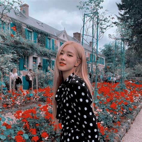 Jul 21, 2019 · halo sobat, dipostingan ini kami akan memberikan informasi populer mengenai tema acara halal bihalal. blackpink rose icons | Tumblr | Anime gadis cantik ...