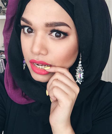 Image Result For Hijab Showing Earrings Hijab Pins Chiffon Hijab Hijab Fashion Inspiration