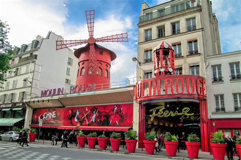 10 Of The Most Popular Tourist Attractions In Paris