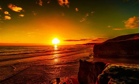Download Ocean Sun Coastline Sky Horizon Nature Sunrise 4k Ultra Hd