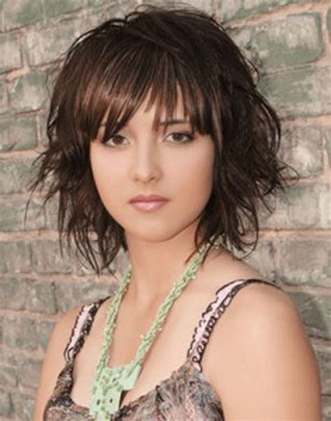 Medium Choppy Hairstyles With Bangs Style And Beauty