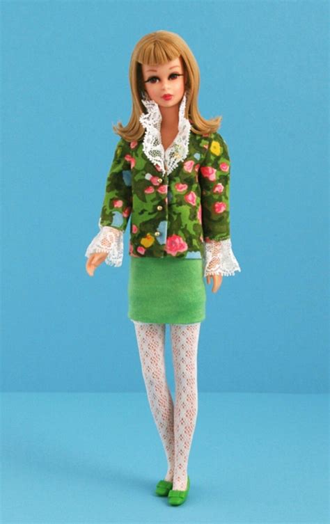 Fab Francie In A Lacy Mod Look Totally 60s Dolly Fashion Mod