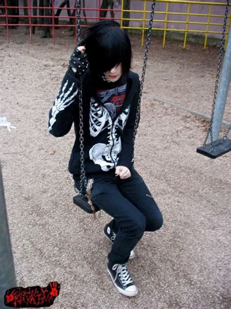 Pin By Ashley Williams On Emos Chicos Cute Emo Boys Scene Outfits