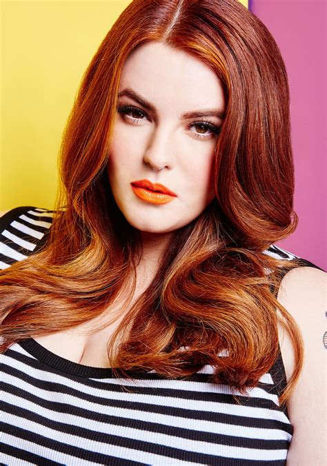 Tess Holliday Gives Us Her Summer Styling Tips For Curvier Girls Tess