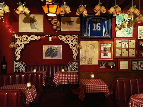 Related image | Italian restaurant decor, Classic restaurant, Italian