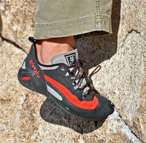 Tips To Buy The Best Rock Climbing Shoes