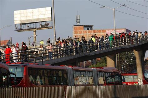 Últimas noticias económicas sobre transmilenio: Cuarentena nacional: TransMilenio amaneció lleno de gente ...