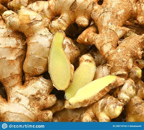 Ginger Root And Ginger Slice Fresh Ginger Root And Ground Ginger Spice