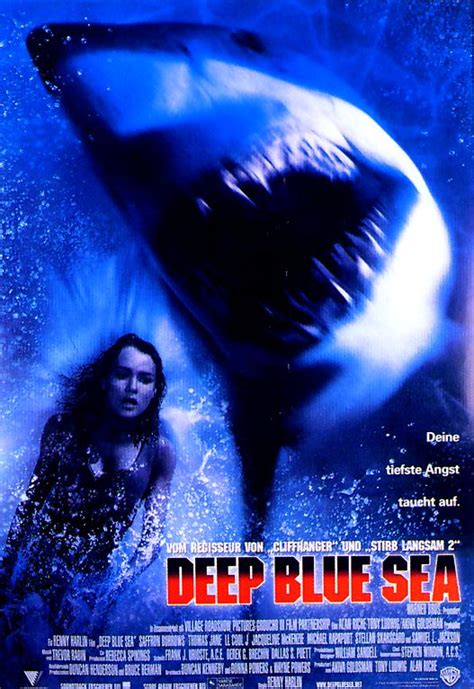 Deep blue sea is a 1999 american science fiction horror film directed by renny harlin, which follows a team of scientists and their research on mako sharks. Filmplakat: Deep Blue Sea (1999) - Filmposter-Archiv