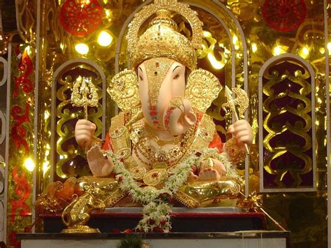 It is a sculpture of ganesh, also known as ganapati, is one of the most important deities in the hindu pantheon. Top 50+ Lord Ganesha Beautiful Images Wallpapers Latest ...
