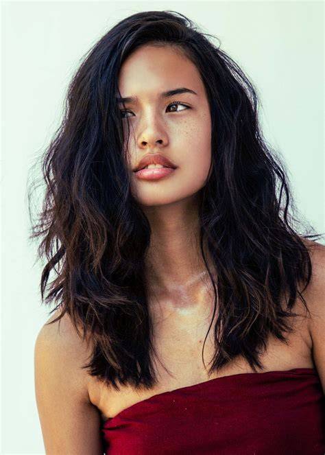 Jasmine Hollins African American Model Beauty Pretty Face Hair Beauty