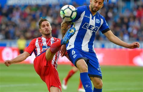 Penalty conceded by stefan savic (atletico madrid) after a foul in the penalty area. El Atlético de Madrid gana al Alavés con un gol de penalti ...
