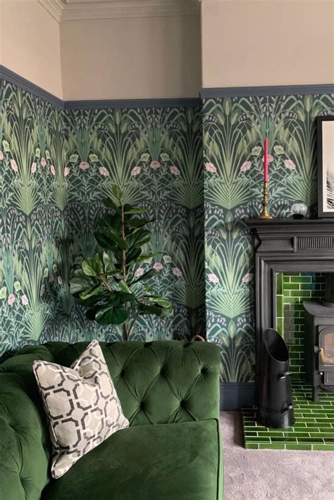 Cole And Son Green Floral Wallpaper Green Living Room Wallpaper