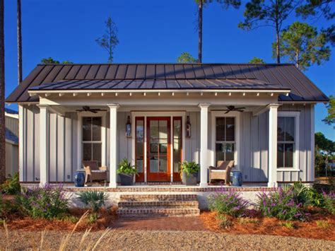 15 Most Brilliant Metal Roof House Color Combination To Create A